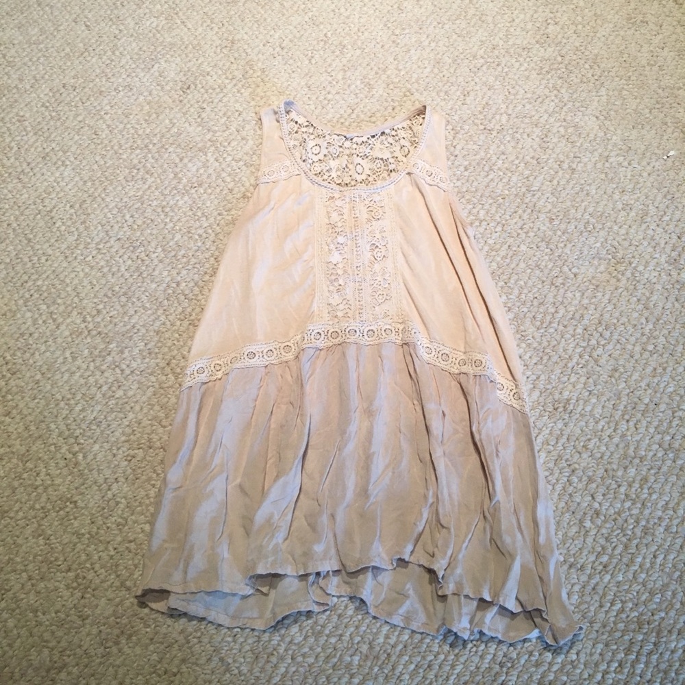 Tank top with lace details!!