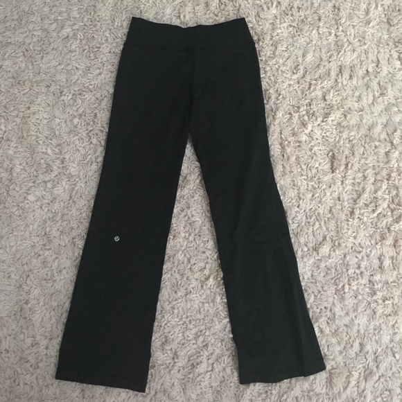 Lululemon yoga pants - Picture 2 of 3