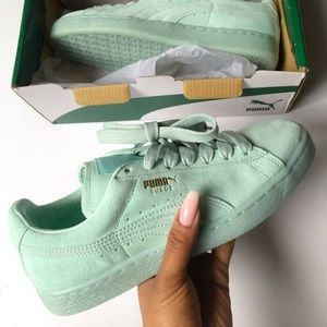 100% Puma Suede Sneaker, Worn still able to clean