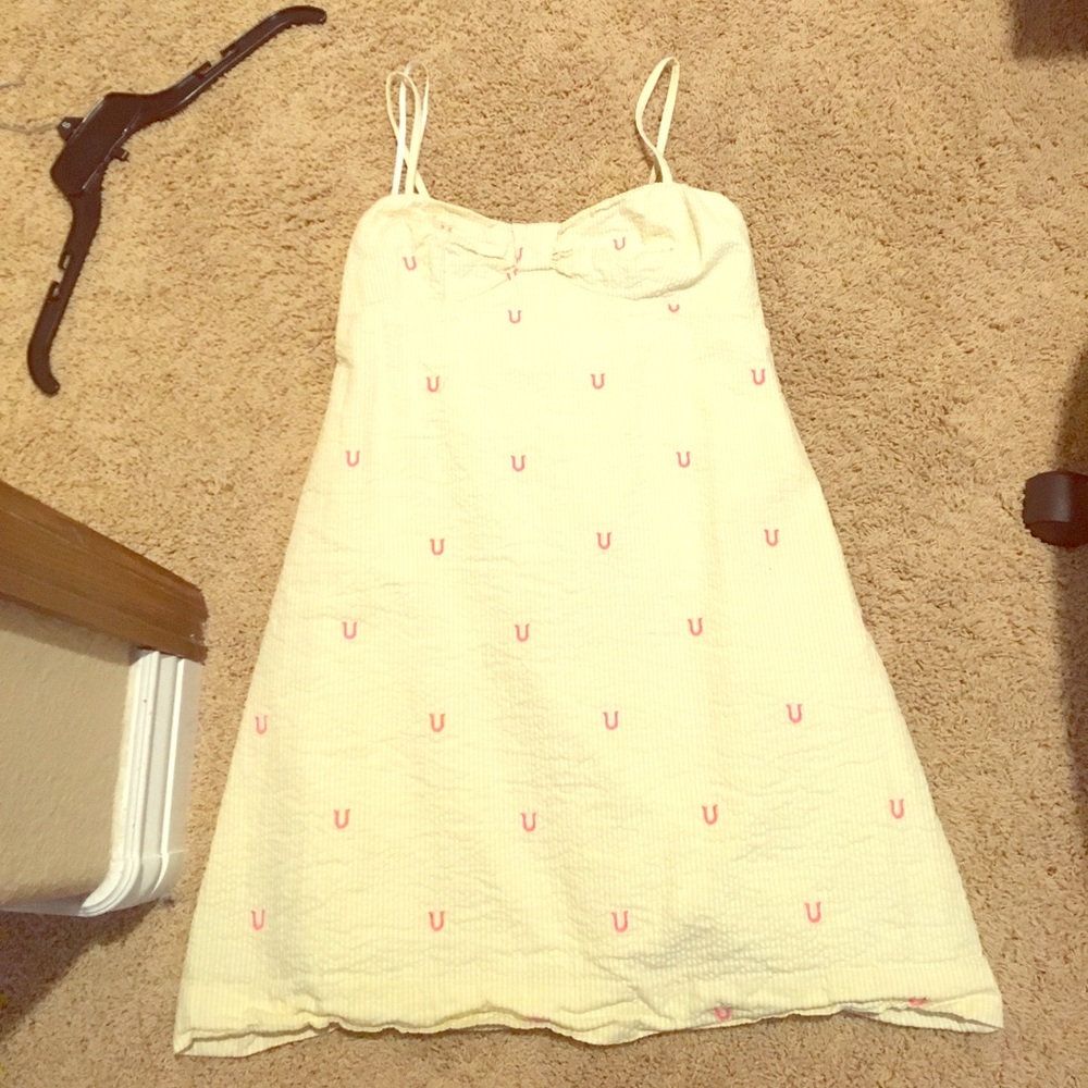 Super cute horse shoe Lilly Pulitzer sun dress!