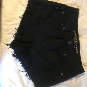 BLACK DENIM SHORTS
