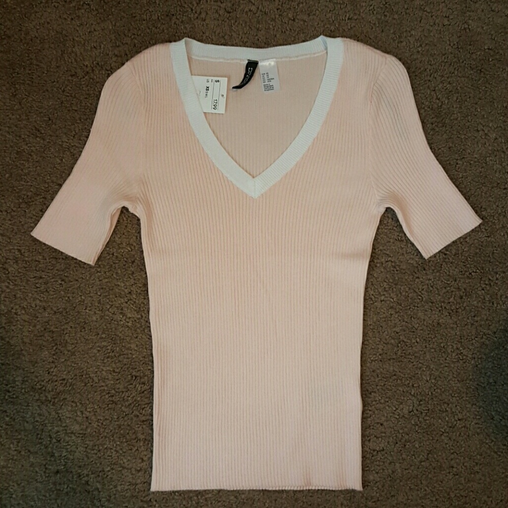 Ribbed contrast trim top