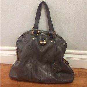 YVES SAINT LAURENT Muse Shoulder Bag