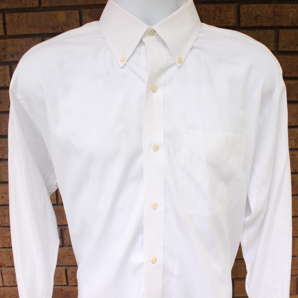 Tommy Hilfiger Solid White Dress Shirt Size XL
