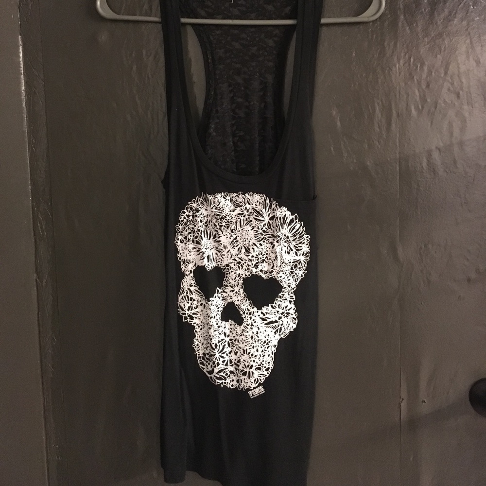 skull tank