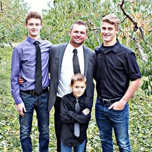 Meet your Posher, Carter