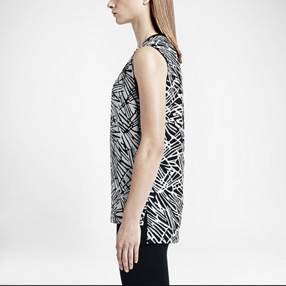 NWT Nike Muscle Women's Tank Top - Picture 3 of 8