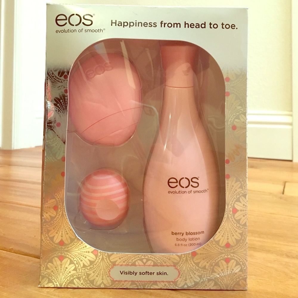 EOS lotion and lip balm kit. Makes a perfect gift!
