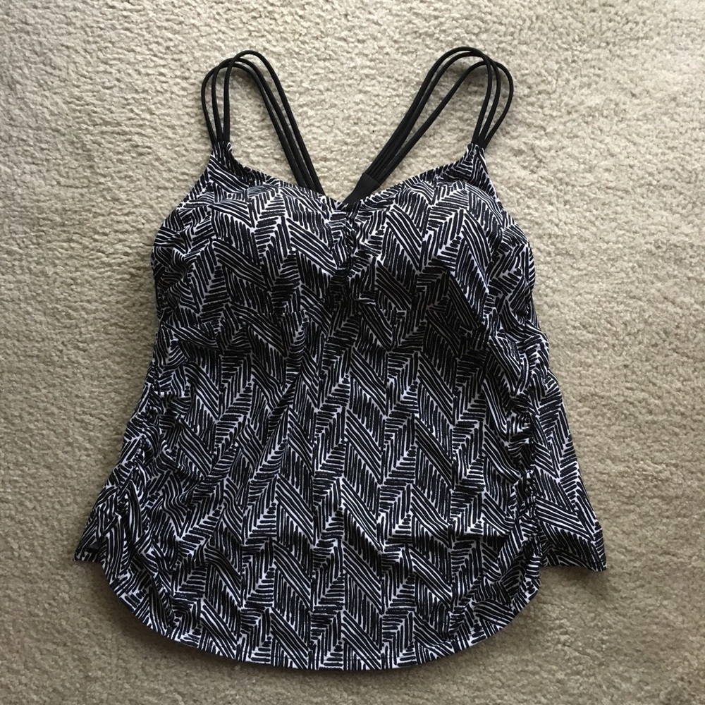 Ava & Viv Cross Back Strappy Tankini Top