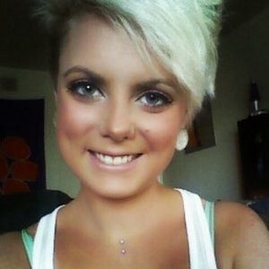 Meet your Posher, Alyssa