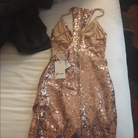 ✨SOLD✨ LF Rose gold Sequence dress - Picture 4 of 5
