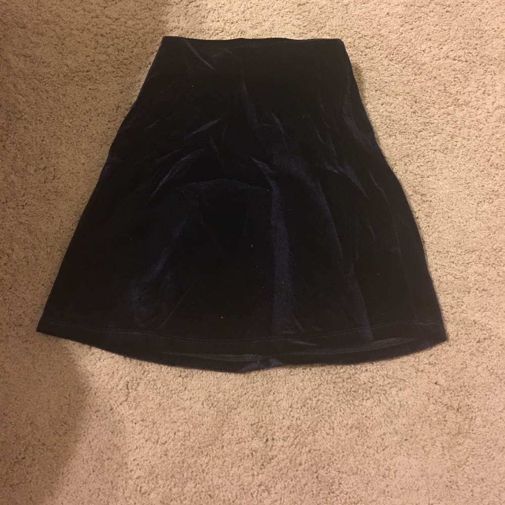 NEW BLUE VELVET SKIRT