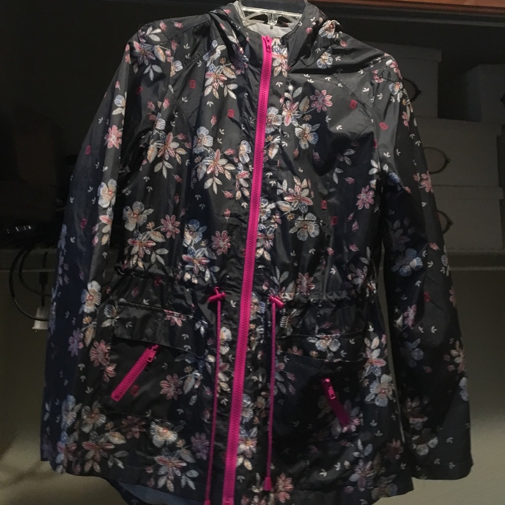 Super cute floral rain coat! Worn once!