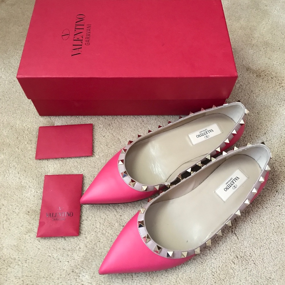 100% Authentic Valentino Rockstud Flats