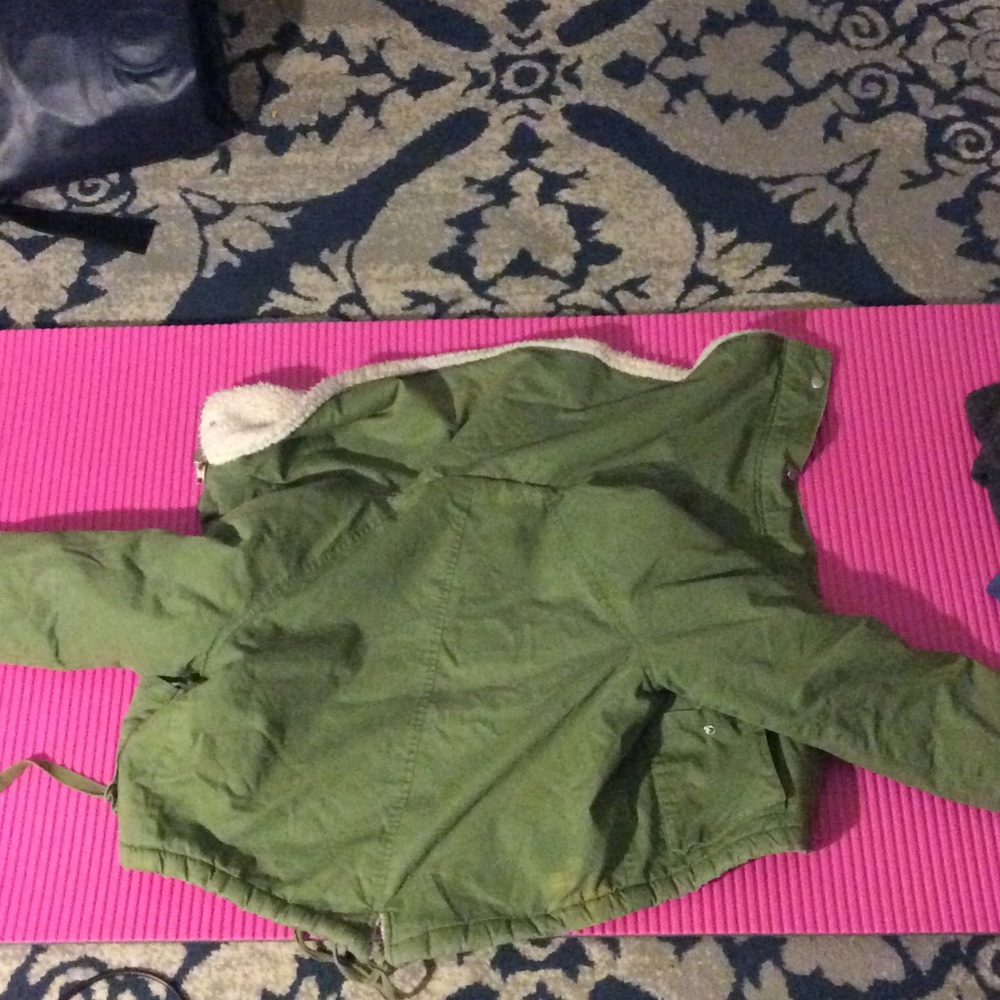 Winter jacket - Picture 3 of 6