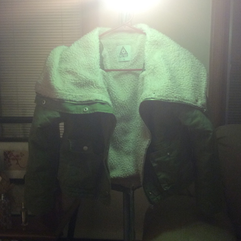 Winter jacket - Picture 4 of 6