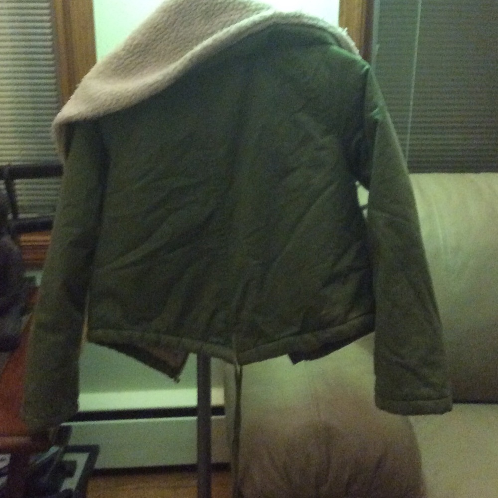 Winter jacket - Picture 6 of 6