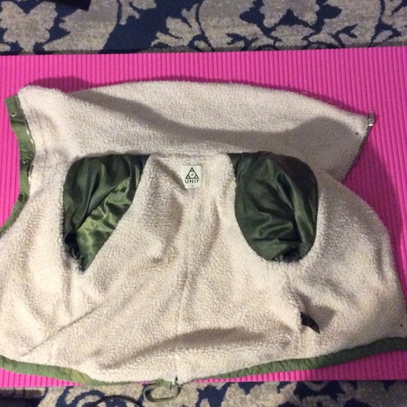 Winter jacket - Picture 2 of 6