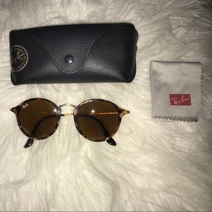Ray Ban round sunglasses