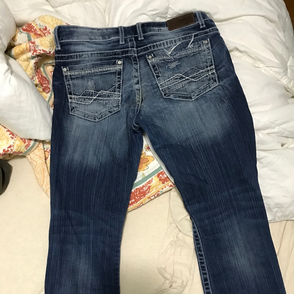 Buckle Capris
