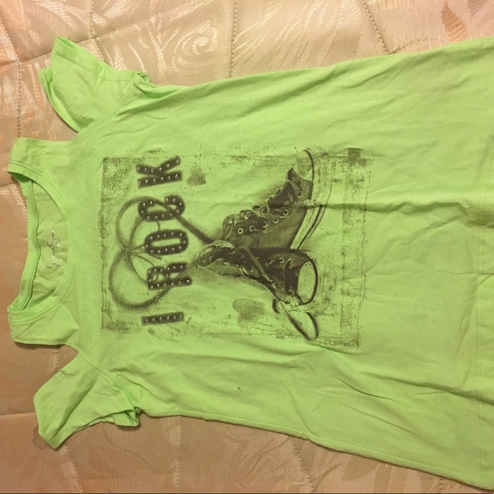 Jessica Simpsons Off Shoulder