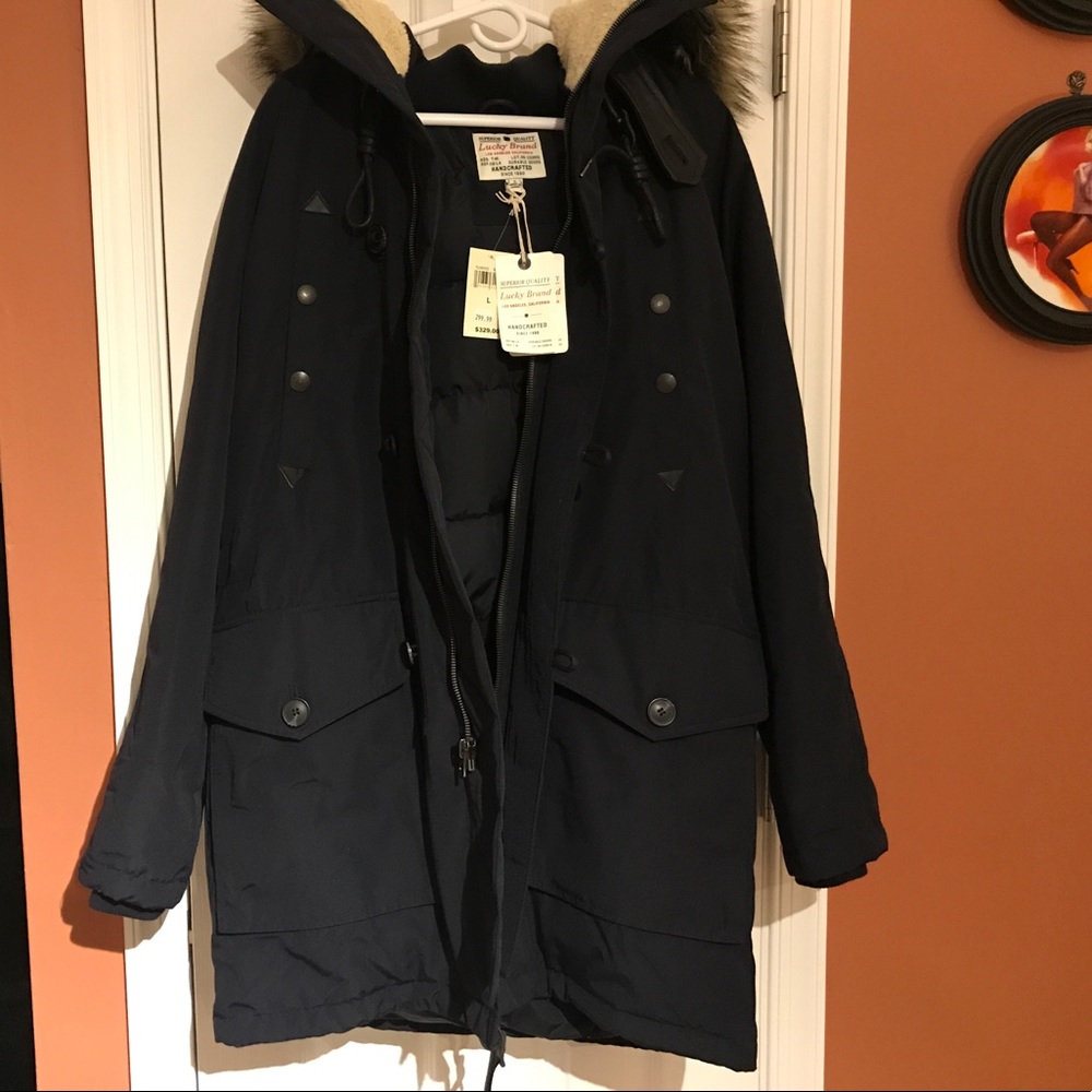 men's lucky brand size Large navy blue, brand  WT