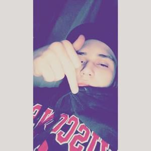 Meet your Posher, Devin