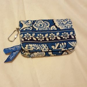 Vera bradley blue paisley wallet with key chain