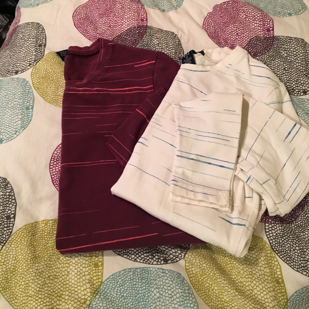 2 GAP long sleeve shirts