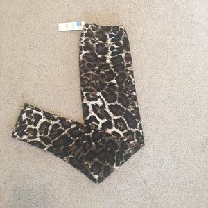 Agnes and Dora NWT Cheetah print leggings