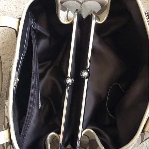 Coach Purse - Picture 3 of 4