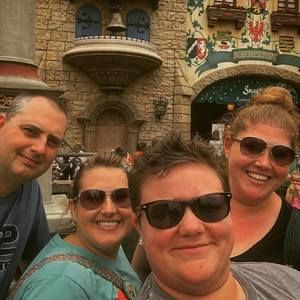 Meet your Posher, Ellen