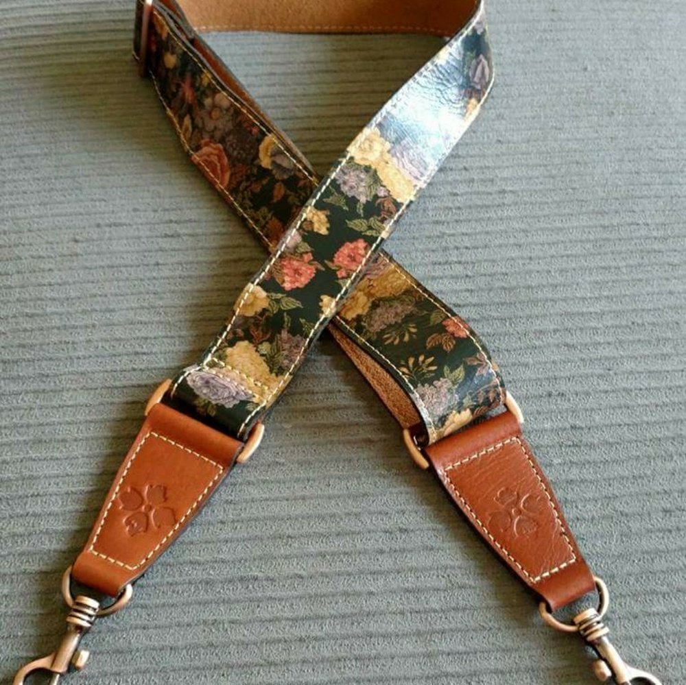 🛍️SOLD🛍️Patricia Nash Guitar Strap