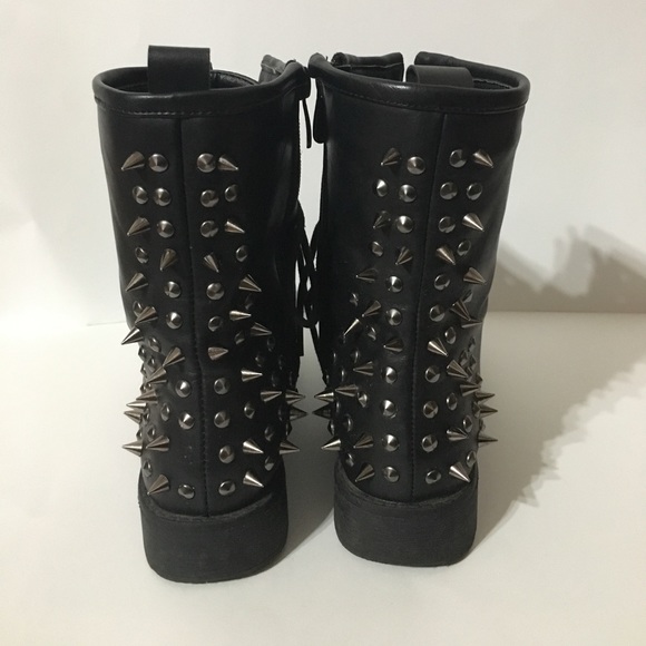 Black studded combat boots - Picture 3 of 7