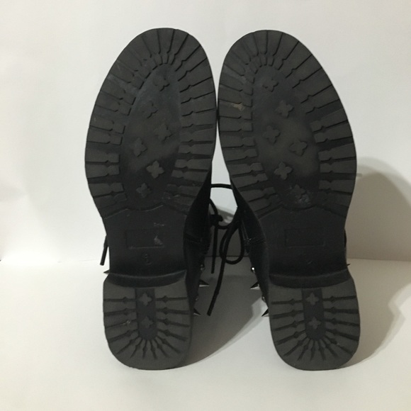 Black studded combat boots - Picture 5 of 7