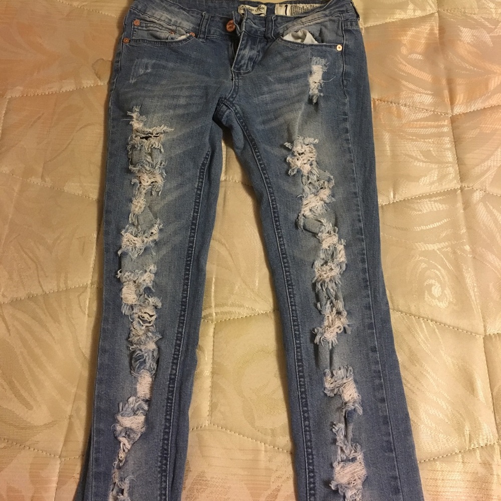 Juniors Skinny Ripped Jeans‼️