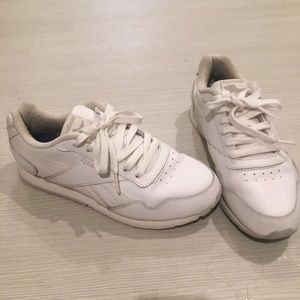 White reebok sneakers