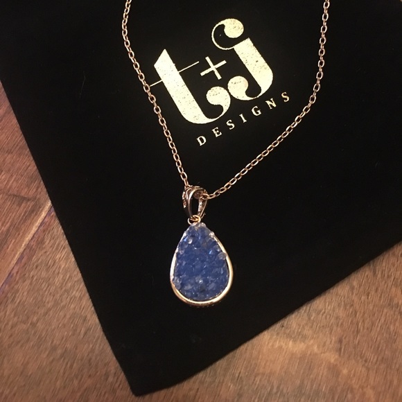 ☃️Price Drop!☃️ t+j Designs Blue Druzy necklace - Picture 3 of 4