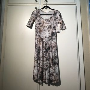 BRAND NEW LuLaRoe Nicole Dress!!!