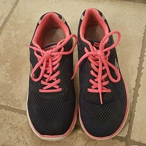 Skechers running shoes Memory Foam