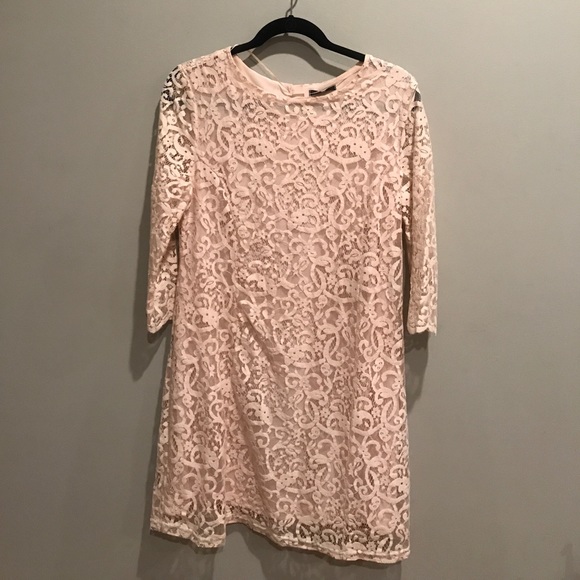 Cream lace dress! - Picture 1 of 3