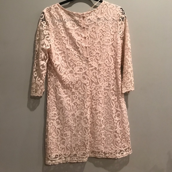 Cream lace dress! - Picture 3 of 3