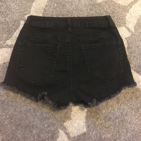 Black jean shorts with rips!! Super cute!! - Picture 2 of 2