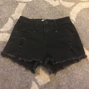 Black jean shorts with rips!! Super cute!!