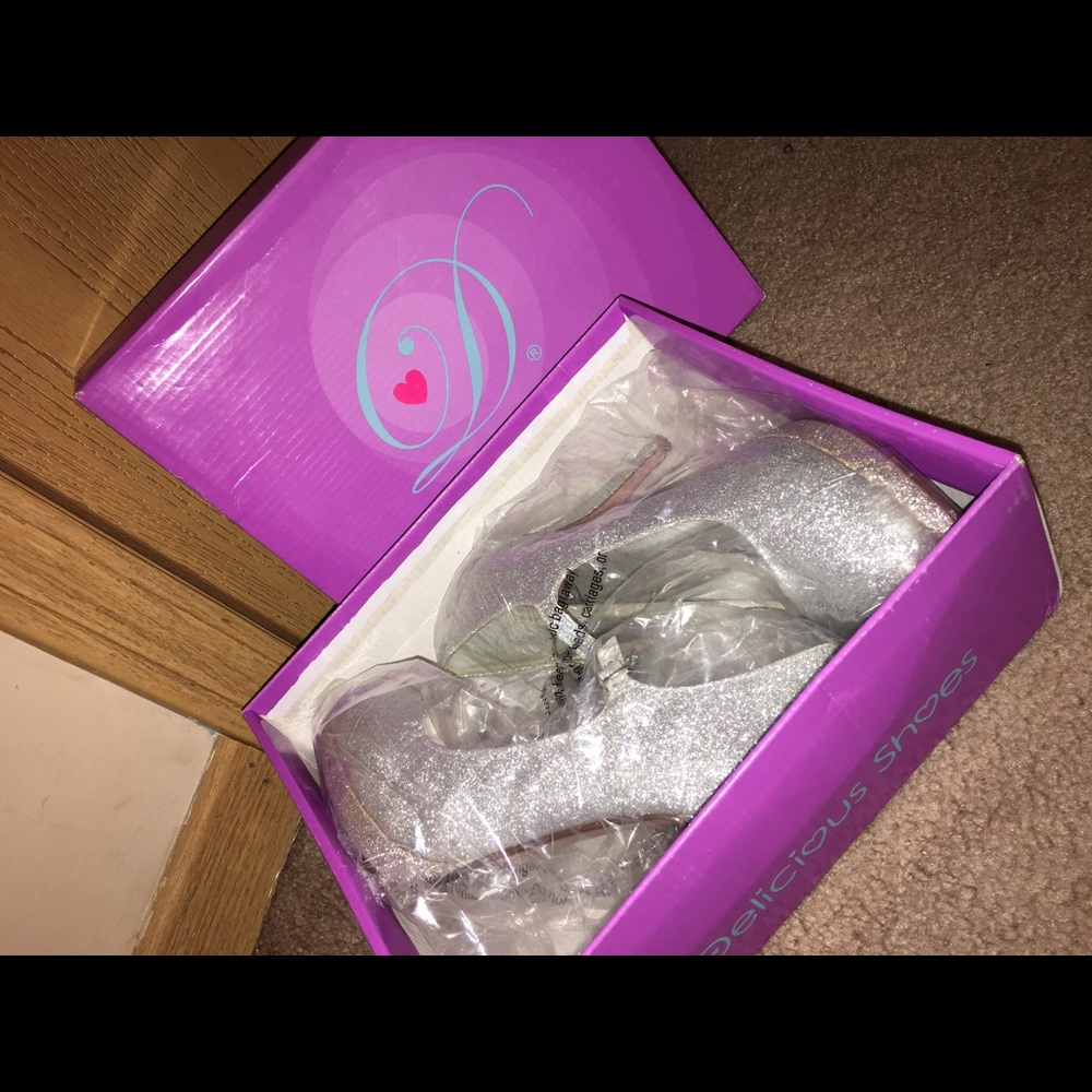 Silver glitter closed toe heels