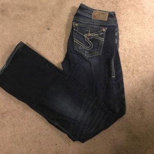 Silver jeans; Suki Surplus style size 27/34