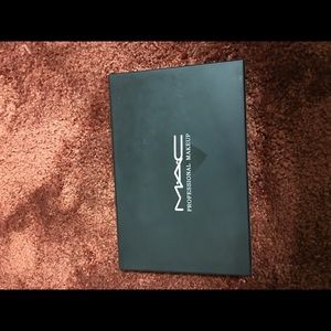 Mac eyeshadow palette