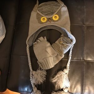Owl Winter Hat and Mitten Set