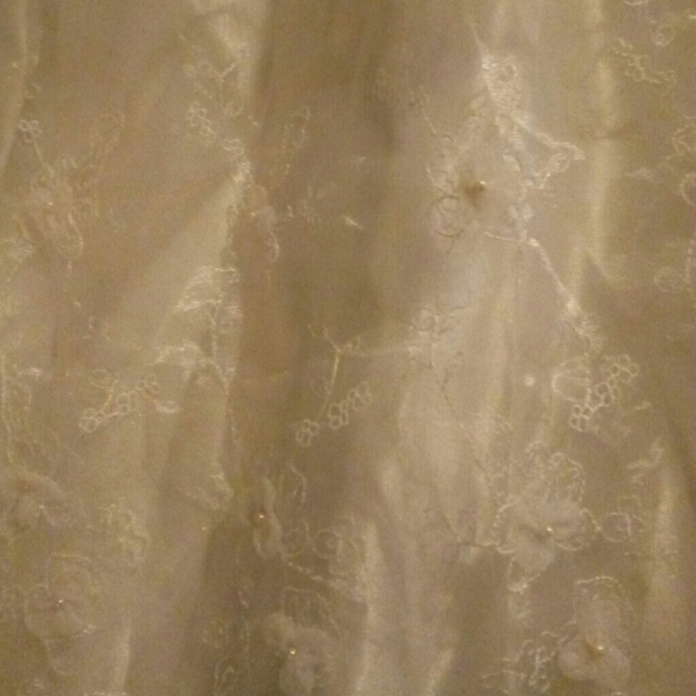Dress - Picture 4 of 4