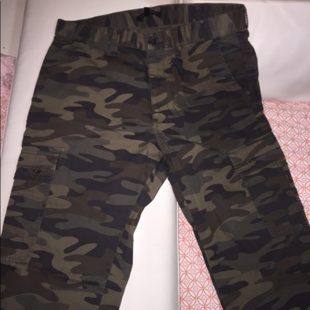 Banana republic camo cargo pants